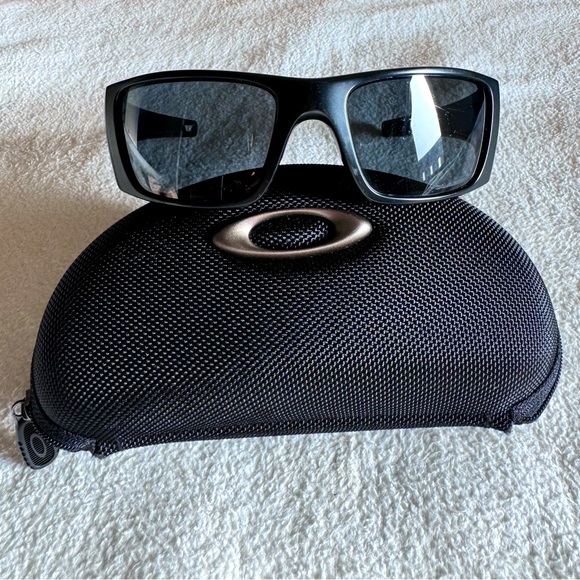 Oakley Fuel Cell Polarized Sunglasses Black/Prizm Grey sunglasses